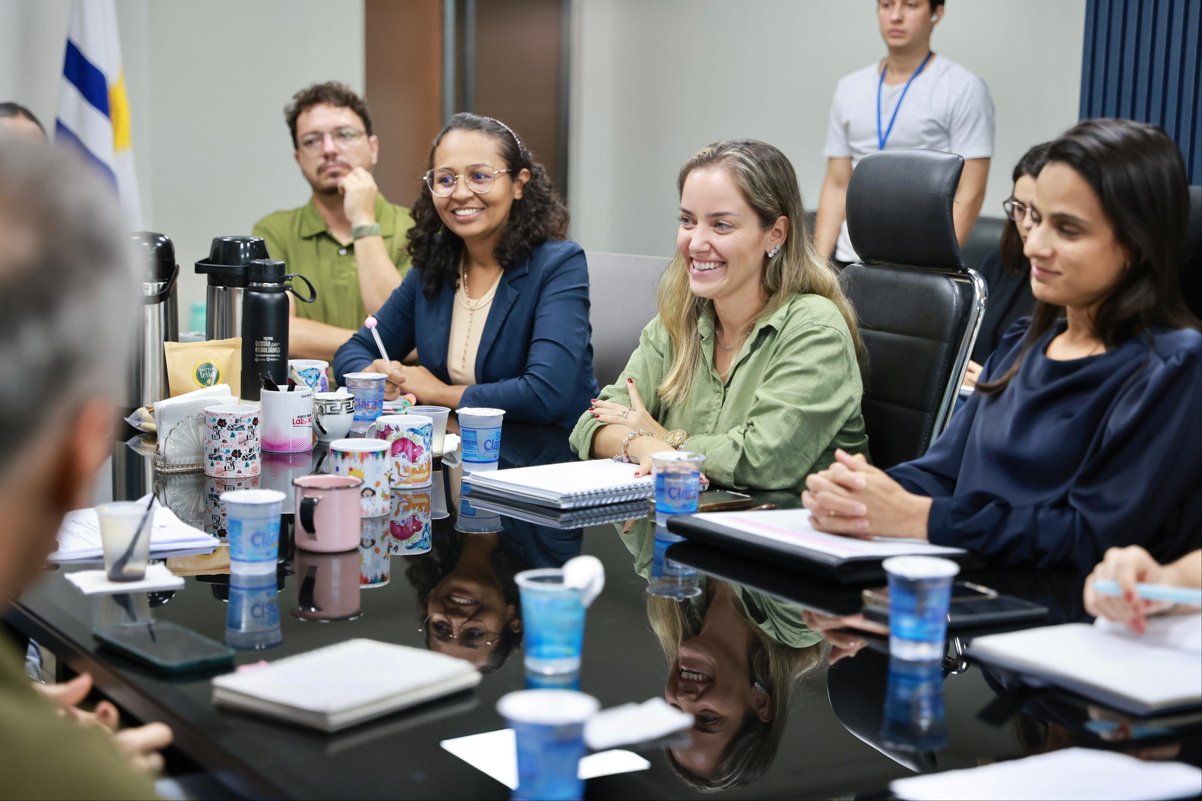 Secretaria de Bem-Estar Animal debate políticas públicas de proteção com vereadora